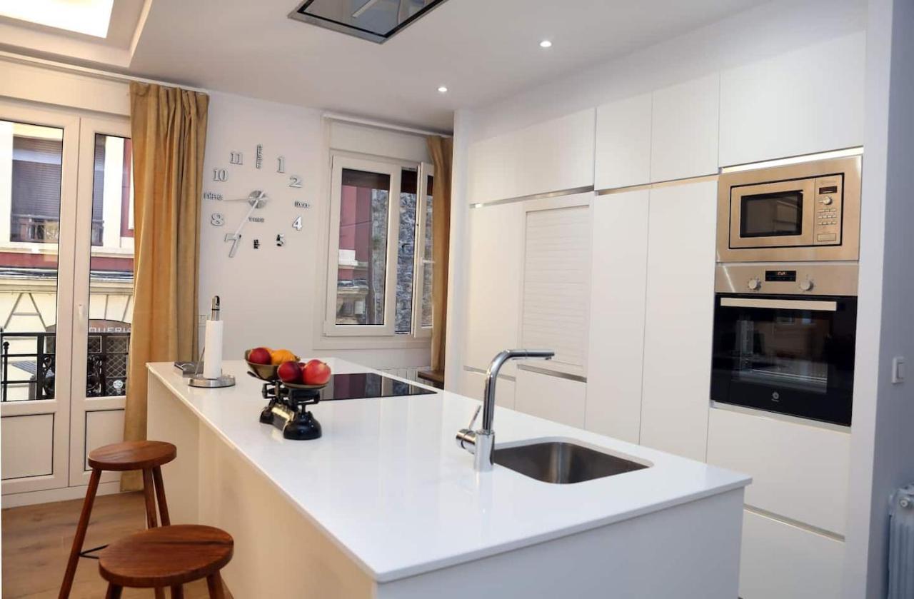 Piso Reformado A 2 Min Del Casco Viejo Con Garaje Gratis Apartament *