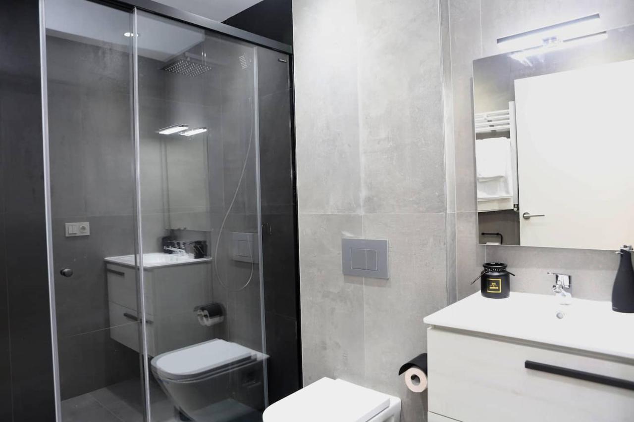 Piso Reformado A 2 Min Del Casco Viejo Con Garaje Gratis Apartament